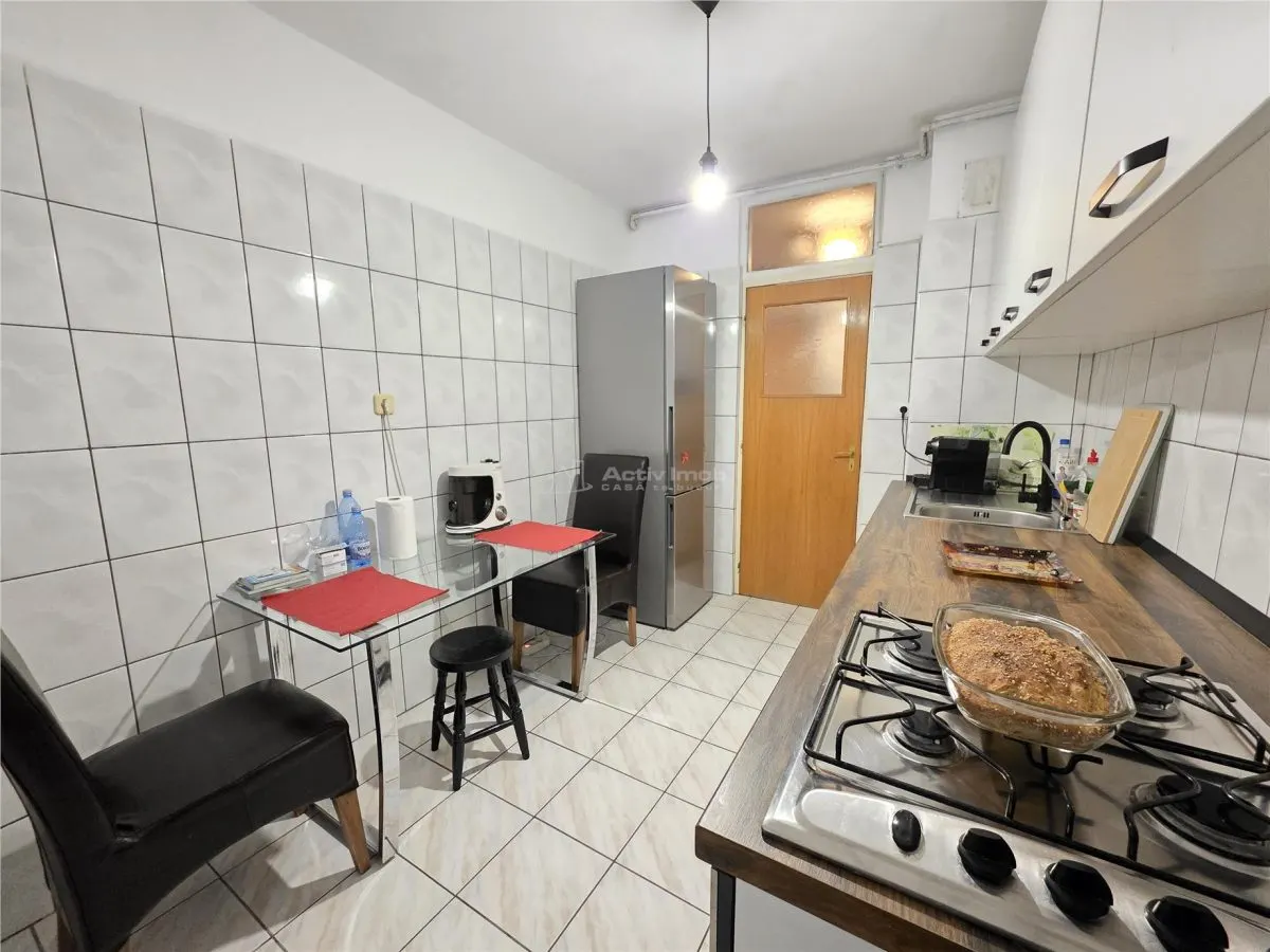 4 camere - centrala termica  -  parcare - Crangasi - foto 10