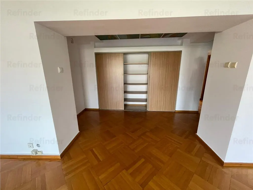 Inchiriere apartament 4 camere transformat in 3 camere | stradal Bd. Unirii | bucatarie mobilata si utilata | - foto 5