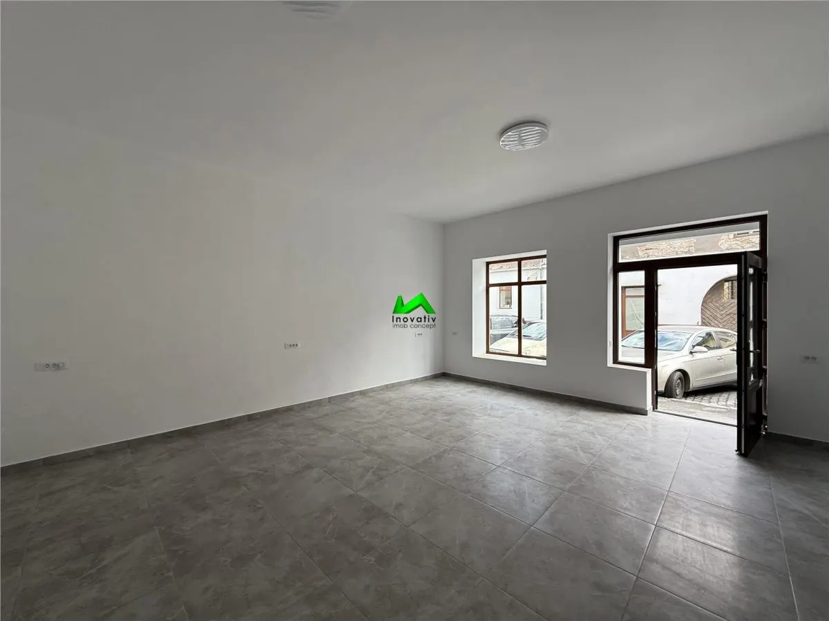Spatiu comercial de vanzare 89mp Sibiu Ultracentral - foto 2
