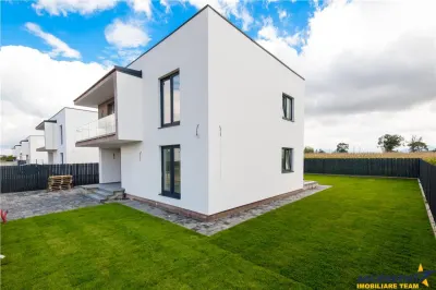 Imobil aparte, arhitectura deosebita, conditii avantajoase, Sanpetru - foto 18