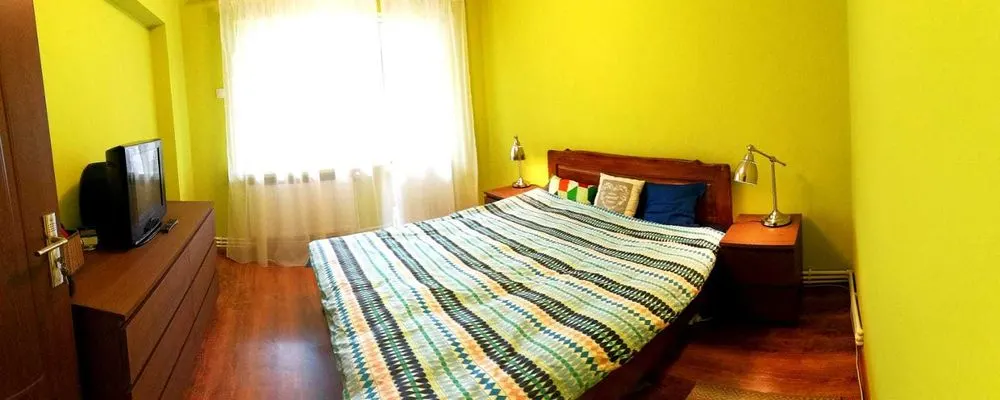 Apartament 3 camere Podu Ros 72 mp 2 balcoane, locatie excelenta - foto 2