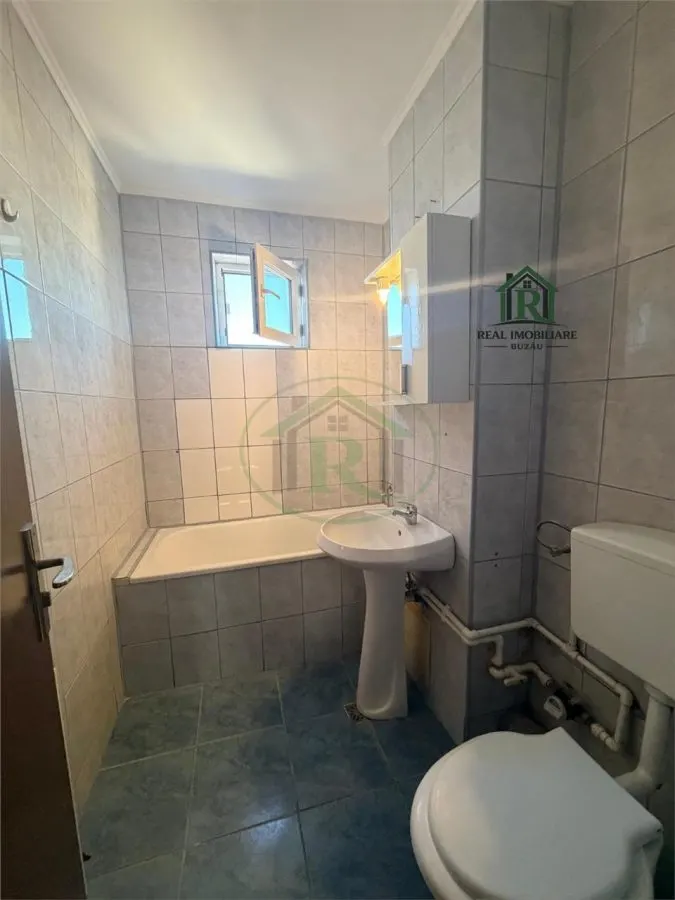 Apartament 3 camere, decomandat, disponibil imediat ! - foto 5