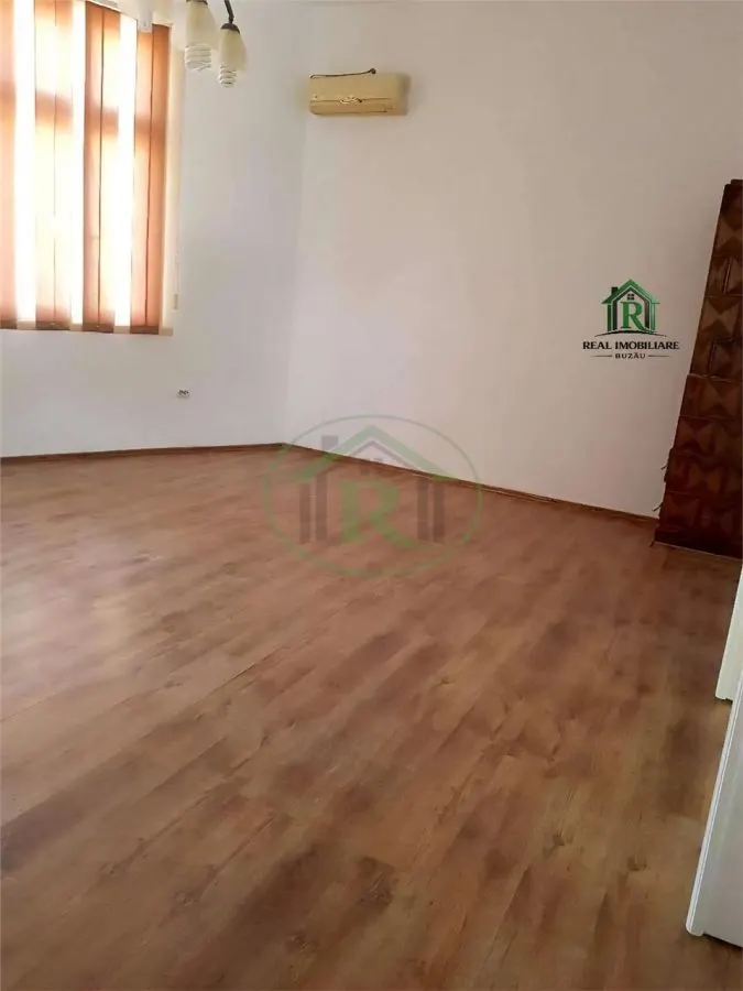 Casa si teren zona centrala - pretabil activitati comerciale !! - foto 5
