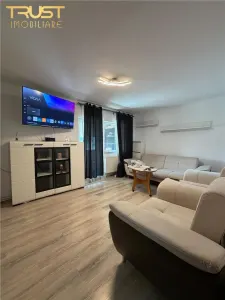 3 camere l 2 bai l Intre Lacuri l Parcare - Cluj-Napoca