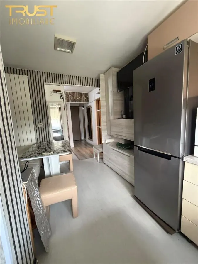 3 camere l 2 bai l Intre Lacuri l Parcare - foto 13