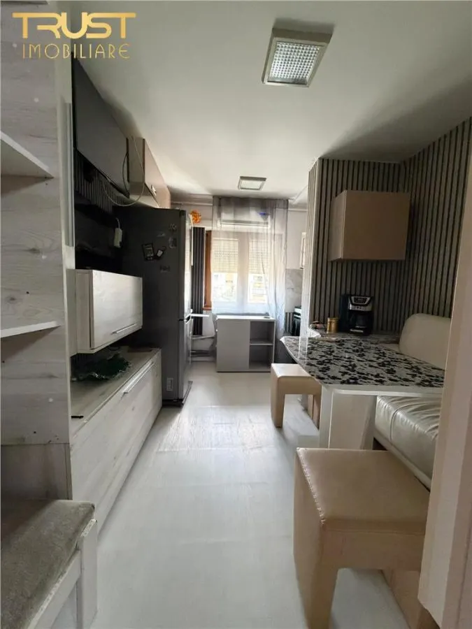 3 camere l 2 bai l Intre Lacuri l Parcare - foto 4