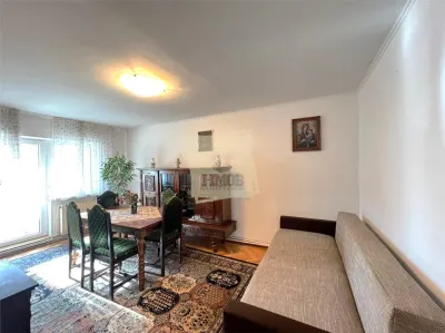 Apartament Pet Friendly etajul 1 cu  3 camere balcon zona centrala - foto 2
