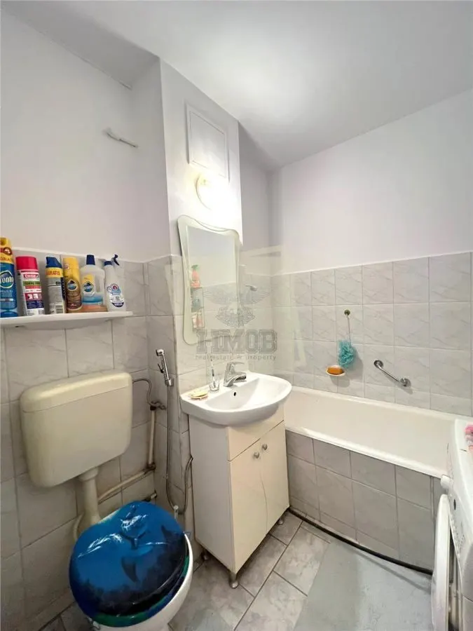 Apartament Pet Friendly etajul 1 cu  3 camere balcon zona centrala - foto 11