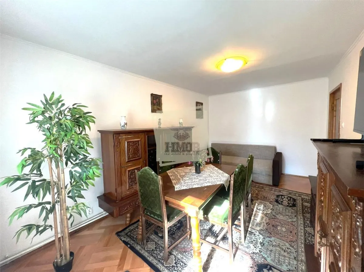 Apartament Pet Friendly etajul 1 cu  3 camere balcon zona centrala - foto 4