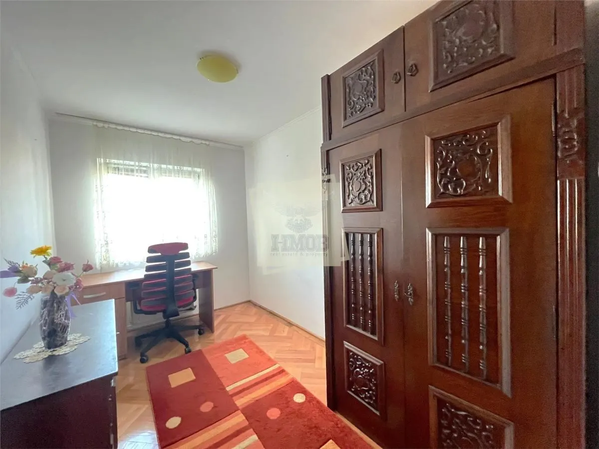 Apartament Pet Friendly etajul 1 cu  3 camere balcon zona centrala - foto 6