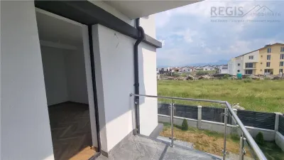 Vila moderna de 4 camere zona Sanpetru - foto 11