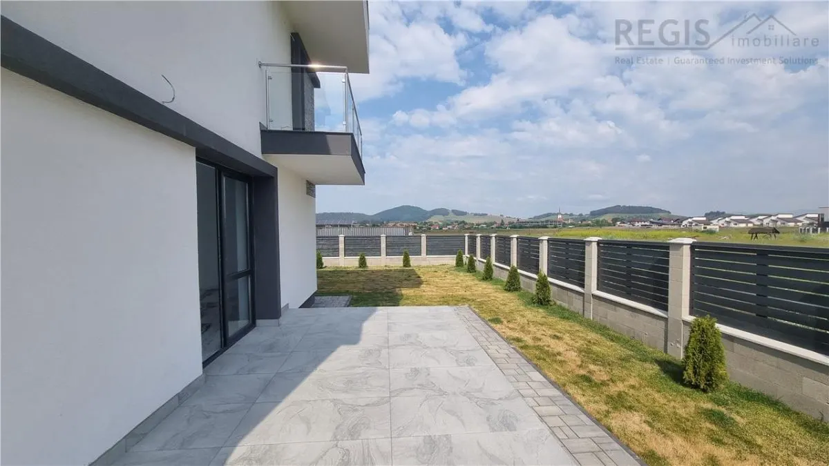 Vila moderna de 4 camere zona Sanpetru - foto 20