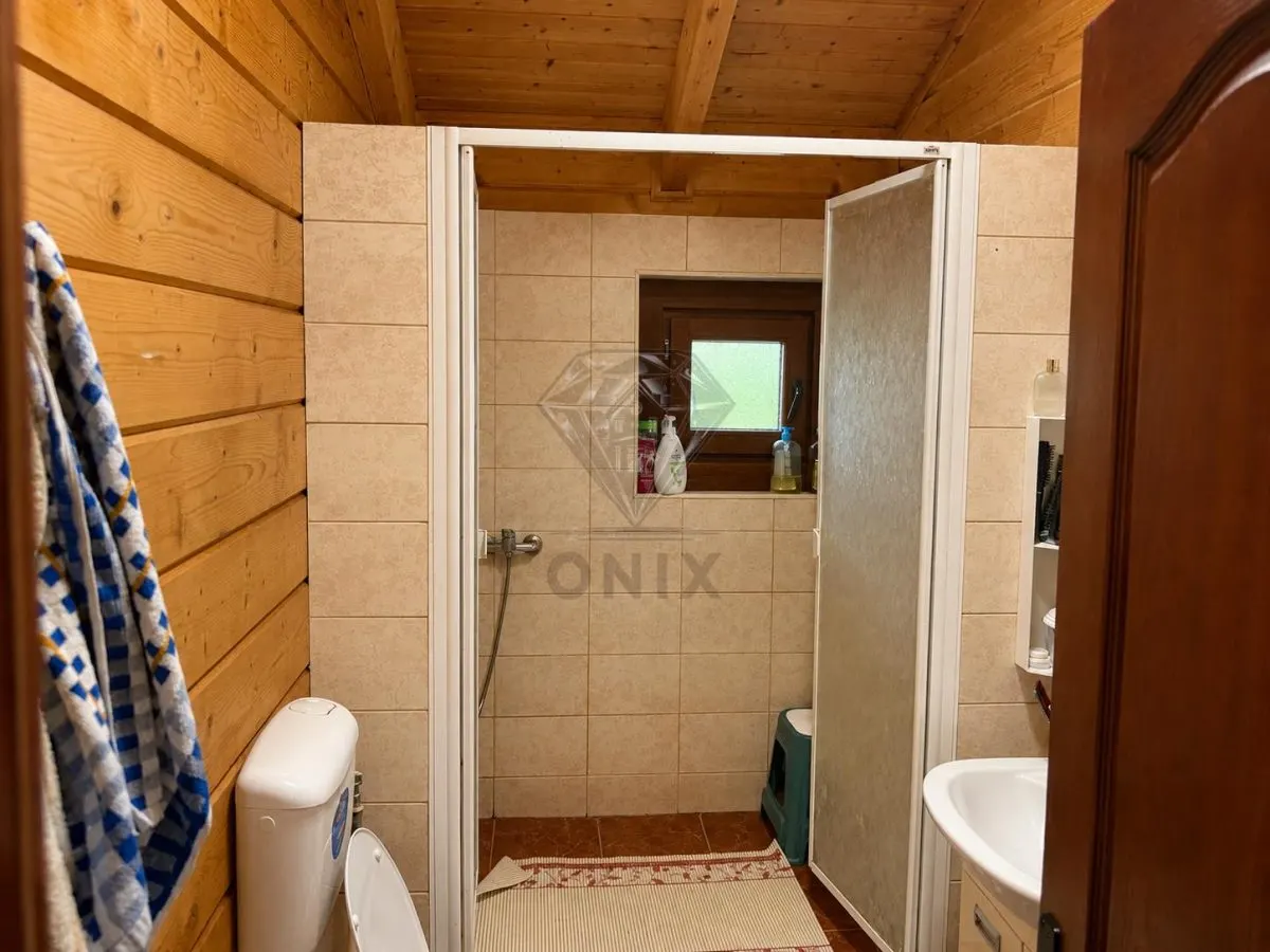 Casa din lemn masiv | 3 camere | Teren 5.000mp -Berceni Prahova - foto 8