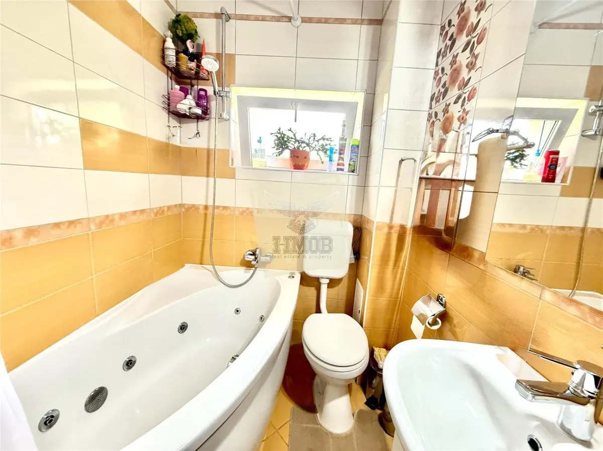 Apartament mobilat 2 camere garaj boxa camara in Strand - foto 6
