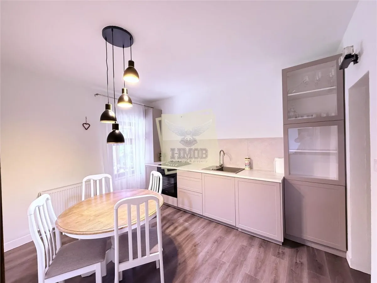 Casa moderna 3 camere 120 mpu 2 bai terasa zona centrala Sibiu - foto 4