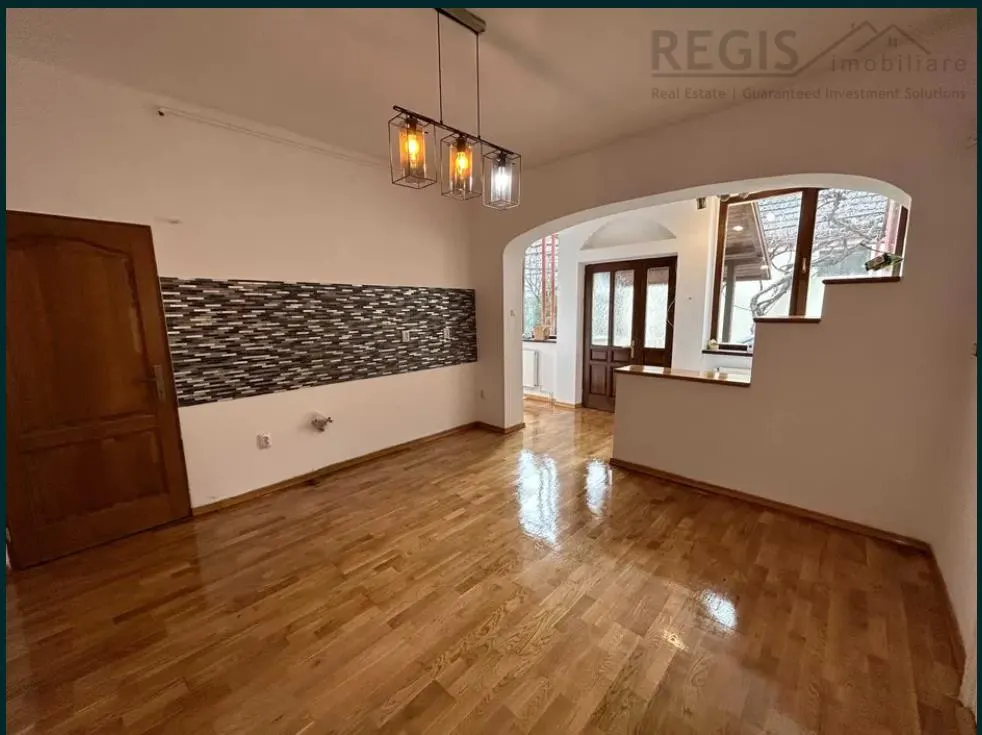Casa 3 camere individuala,parcare, cu curte si garaj Grivitei - foto 2