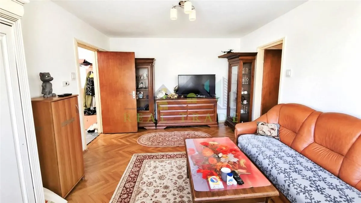 Apartament 2 camere Centru Civic- zona CEC - foto 2