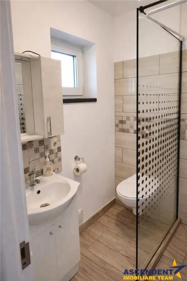 Duplex frumos structurat, constructie din lemn, Valea cu Flori, Izvor, Brasov - foto 7