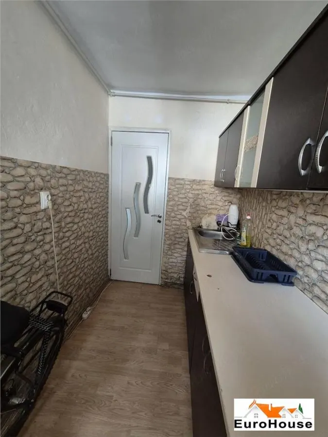 Apartament De Inchiriat 2 Camere I Cetate I - foto 2
