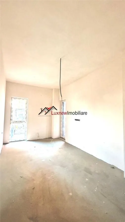 Apartament semifinisat 80 mp, 4 camere, 2 bai plus logie 10 mp, zona Tineretului! - foto 2