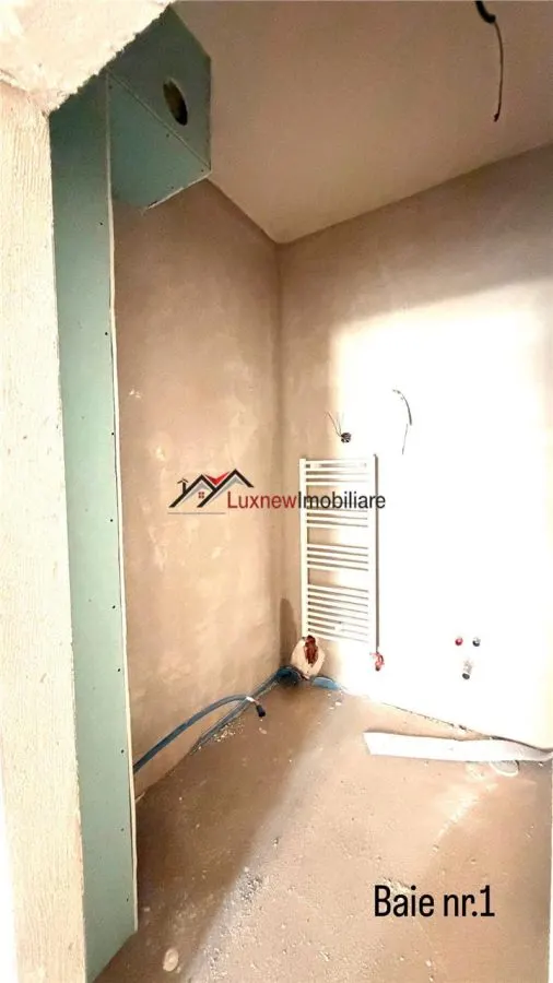 Apartament semifinisat 80 mp, 4 camere, 2 bai plus logie 10 mp, zona Tineretului! - foto 11