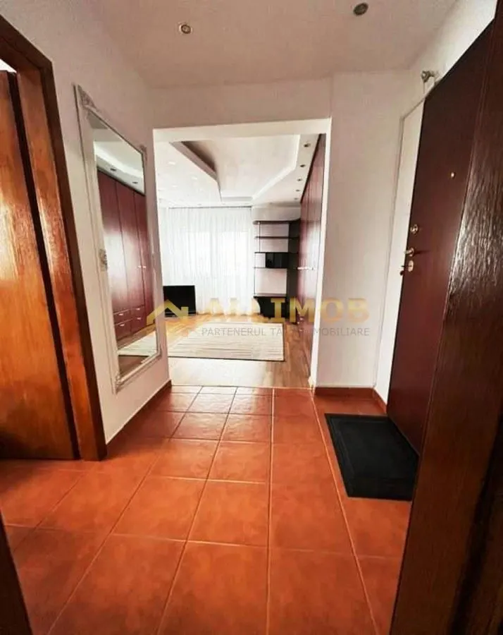 Garsoniera in Ploiesti, zona centrala, fostul BCR - foto 4