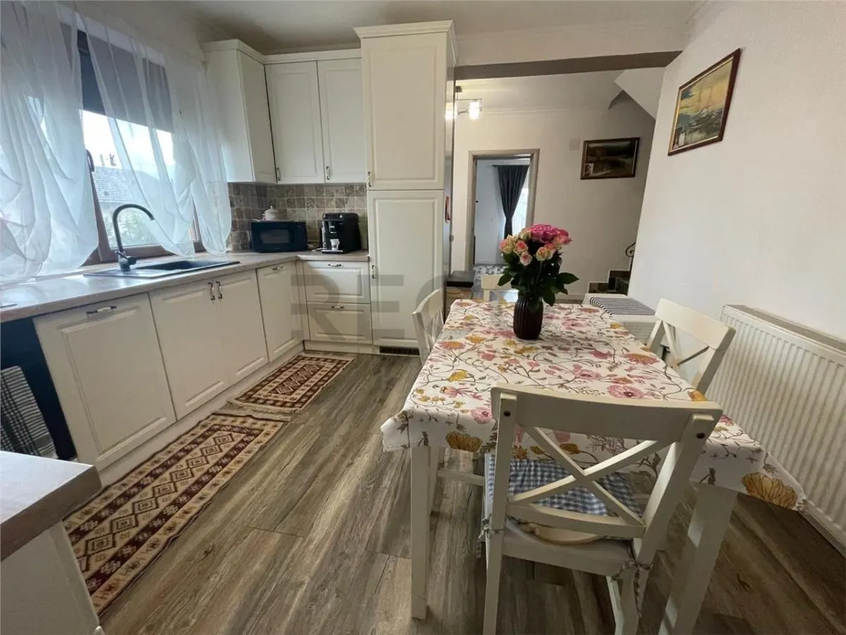 RECO Casa spatioasa si moderna in Osorhei - foto 2
