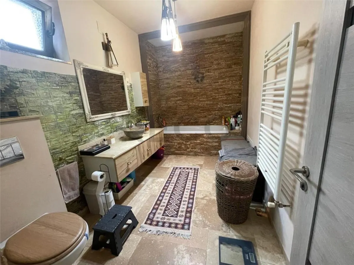 RECO Casa spatioasa si moderna in Osorhei - foto 7