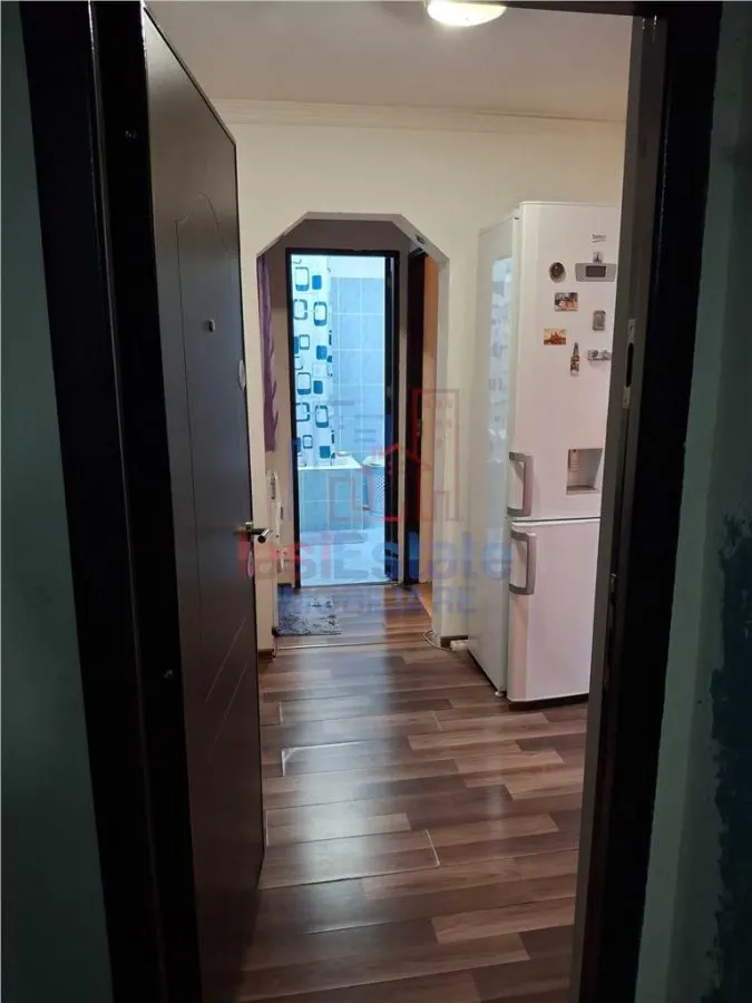 Apartament 2 camere, decomandat, etaj 2, mobilat si utilat - Dacia - foto 4