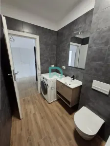 Apartament-penthouse 3 camere Pet Friendly Tractorul, 70 mp - Brasov - foto 14