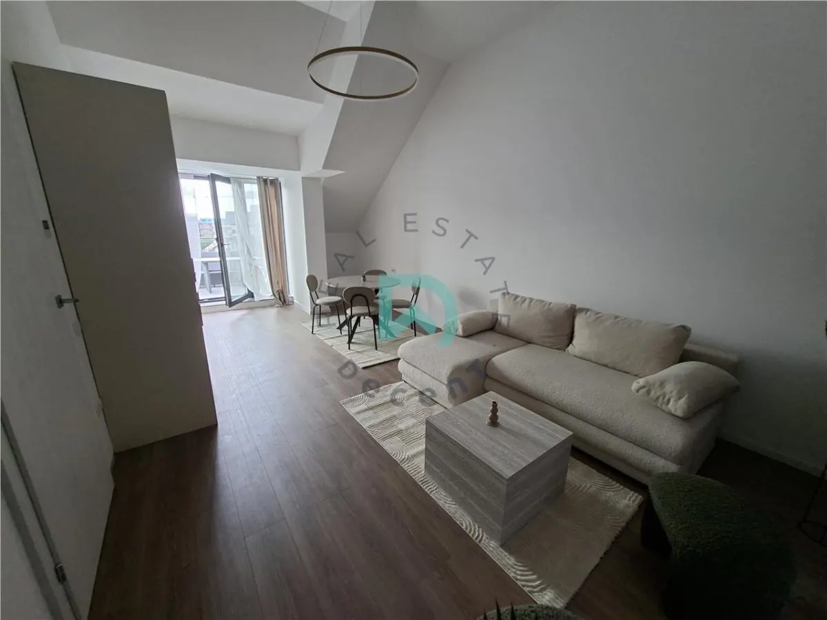 Apartament-penthouse 3 camere Pet Friendly Tractorul, 70 mp - Brasov - foto 3