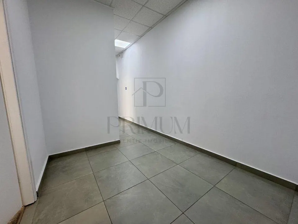 Spatiu comercial - zona excelenta - aer conditionat - 108 mp - foto 13
