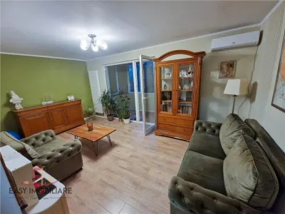 Apartament 3 camere, renovat, UMF, Spital, central,  lift,  Targu Mures - Targu Mures