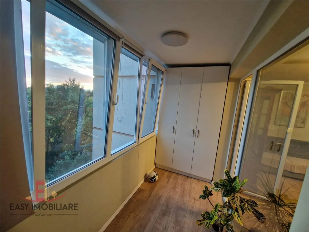 Apartament 3 camere, renovat, UMF, Spital, central,  lift,  Targu Mures - foto 7