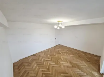 Vanzare apartament 3 camere | ultracentral | Piata Universității | Teatru Național | etaj 7/9 | decomandat | 77mp utili | renovat | bloc 1971 | - foto 5