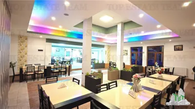 Afacere la cheie cu profit din prima zi, 2 pensiuni 27 camere, salon de evenimente, pastravarie restaurant, SPA si 15000 mp teren, DN1 Comuna Cornu - foto 16