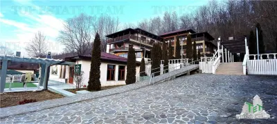 Afacere la cheie cu profit din prima zi, 2 pensiuni 27 camere, salon de evenimente, pastravarie restaurant, SPA si 15000 mp teren, DN1 Comuna Cornu - foto 3