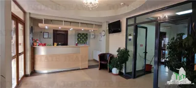 Afacere la cheie cu profit din prima zi, 2 pensiuni 27 camere, salon de evenimente, pastravarie restaurant, SPA si 15000 mp teren, DN1 Comuna Cornu - foto 7
