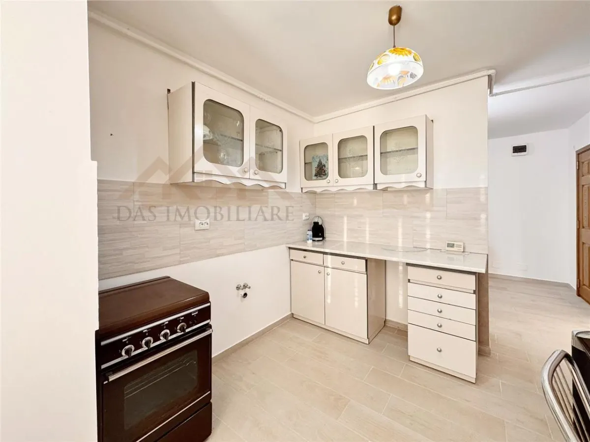 Apartament 3 camere, decomandat, etaj 4, Vlad Tepes - foto 1