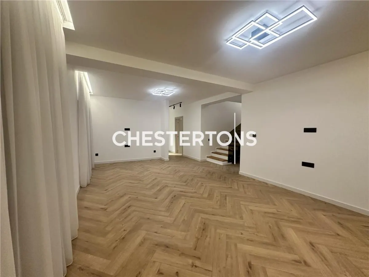 Vila lux +300mp teren , Domnesti - foto 4