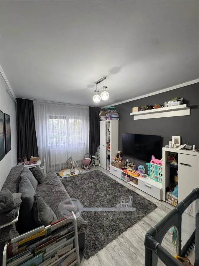 Apartament 2 Camere Decomandat Nicolina Complet Renovat - foto 1