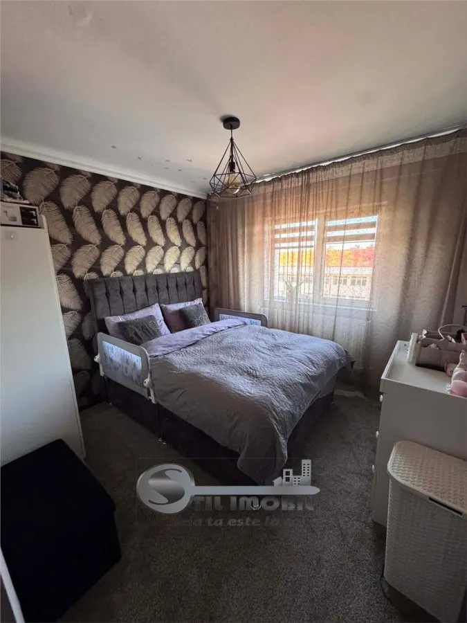 Apartament 2 Camere Decomandat Nicolina Complet Renovat - foto 3