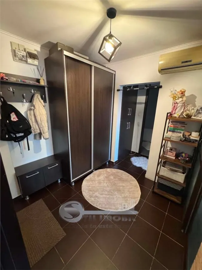 Apartament 2 Camere Decomandat Nicolina Complet Renovat - foto 4