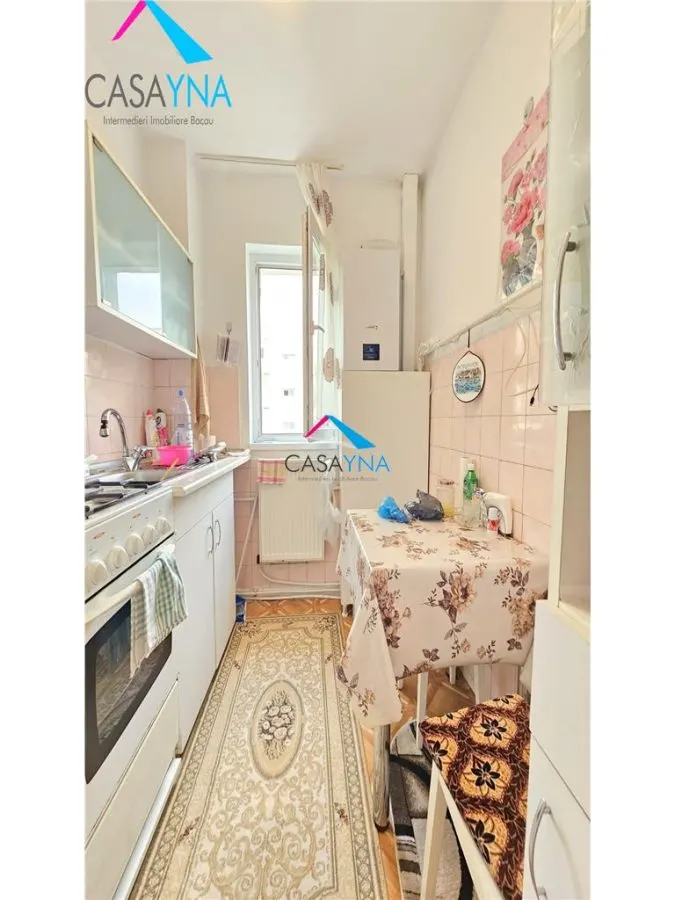 3 Camere Zona Mioritei ( Costache Negri), etaj 2. - foto 6