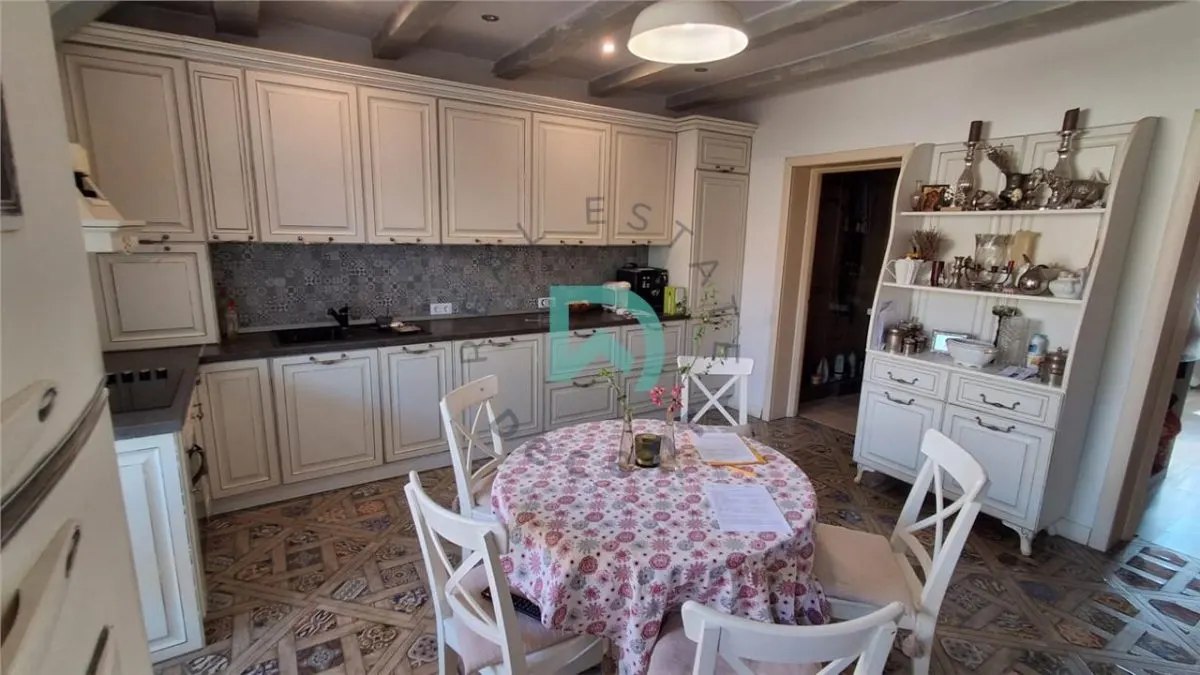 Apartament 5 camere de vanzare - Bulevardul Victoriei, Sibiu - foto 2