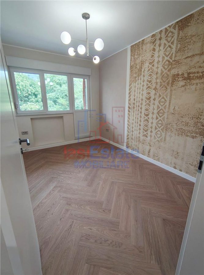 Ocazie - Copou - Parc - Apartament 4 camere cu garaj si boxa - foto 15