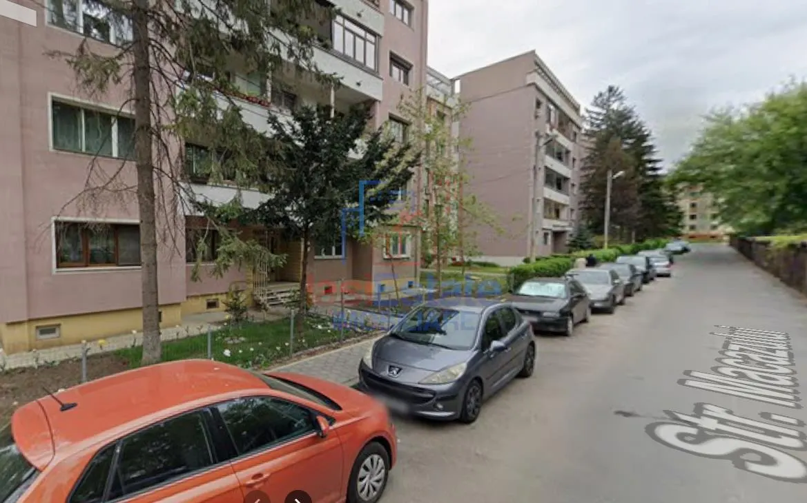 Ocazie - Copou - Parc - Apartament 4 camere cu garaj si boxa - foto 5