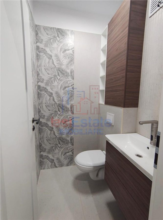 Ocazie - Copou - Parc - Apartament 4 camere cu garaj si boxa - foto 9