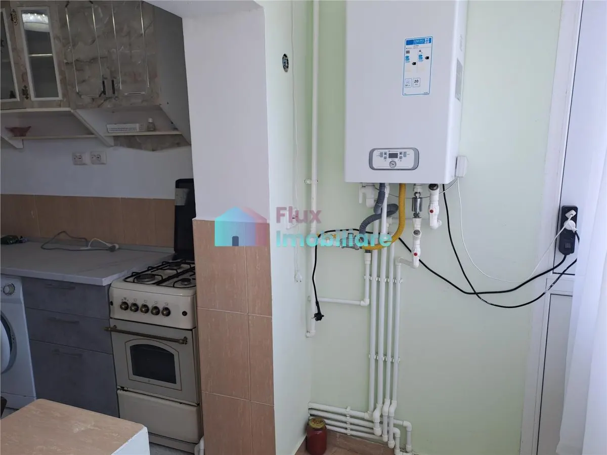 Apartament cu 2 camere Zamca-Colegiul M.Eminescu - foto 4