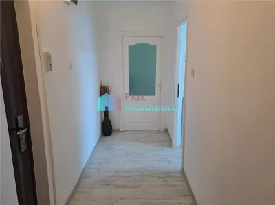 Apartament cu 2 camere Zamca-Colegiul M.Eminescu - foto 7